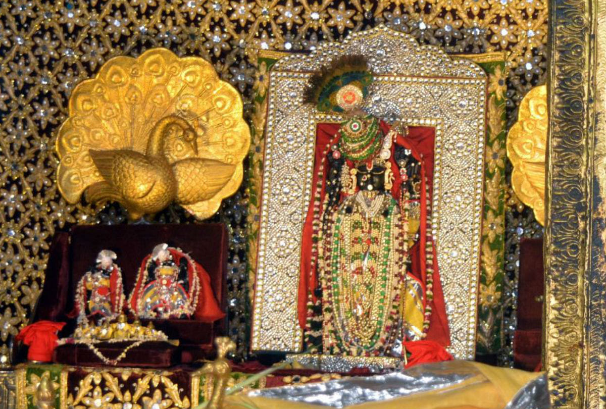 Patients Not Come In Shri Krishna Janmasthan and Dwarkadheesh Temple Management Appealed To Devoteed