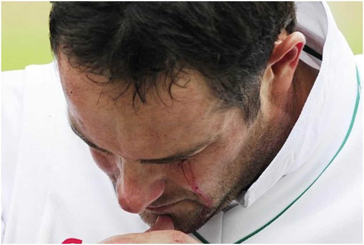 Phillip Hughes to saba karim Five Players who extremely injured on Cricket field