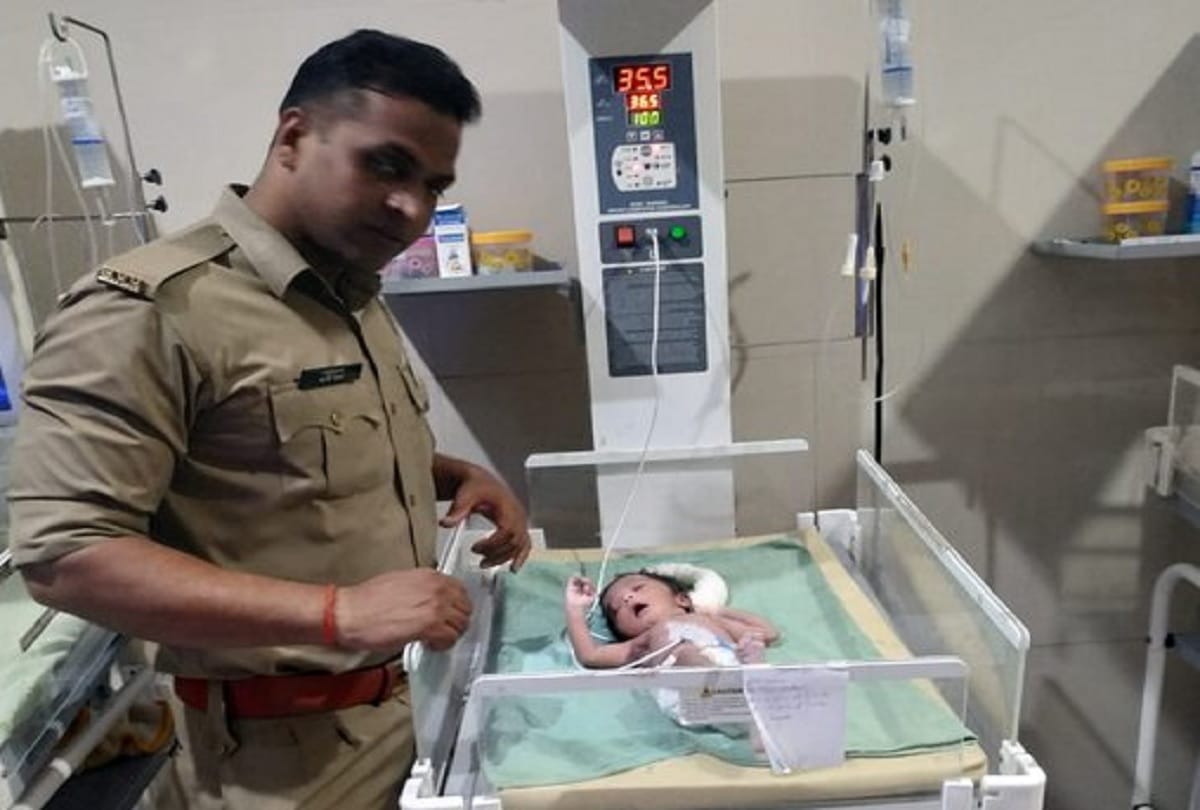 Newborn girl found near drain in Badaun of uttar pradesh