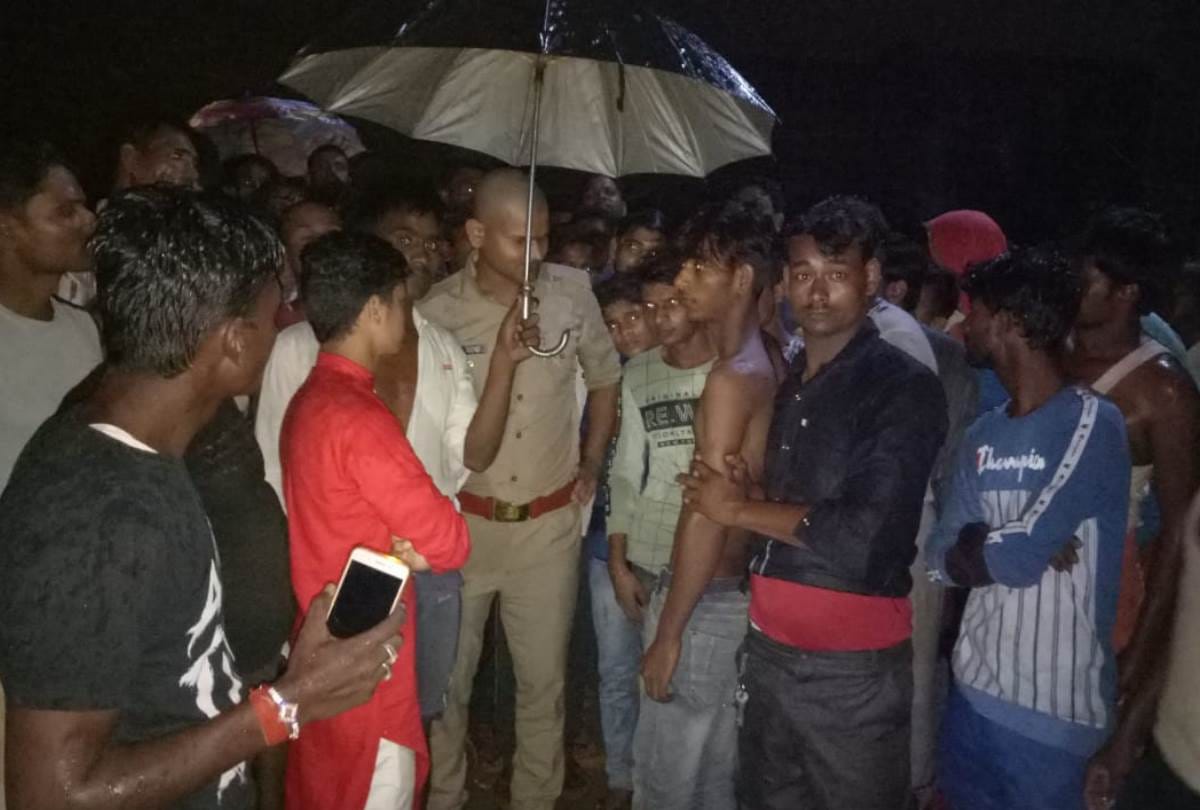 kidnappers runaway as people chase them in barabanki