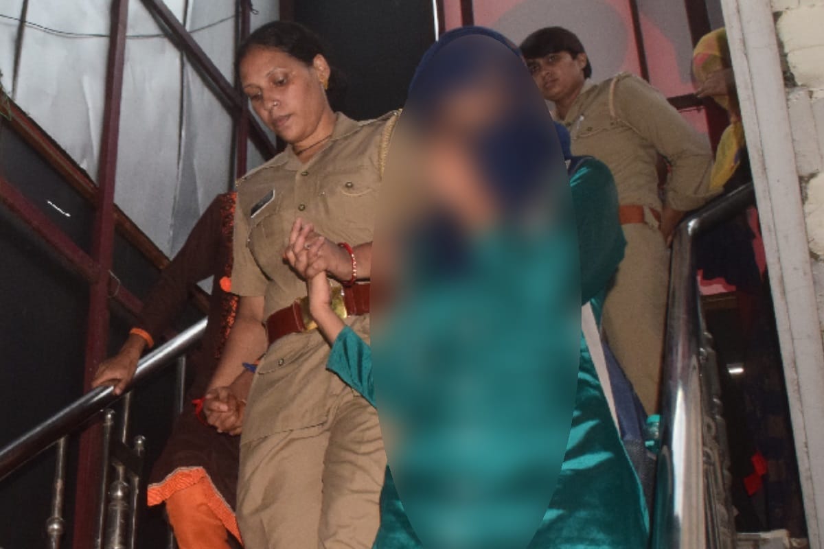 High Profile sex racket busted in meerut