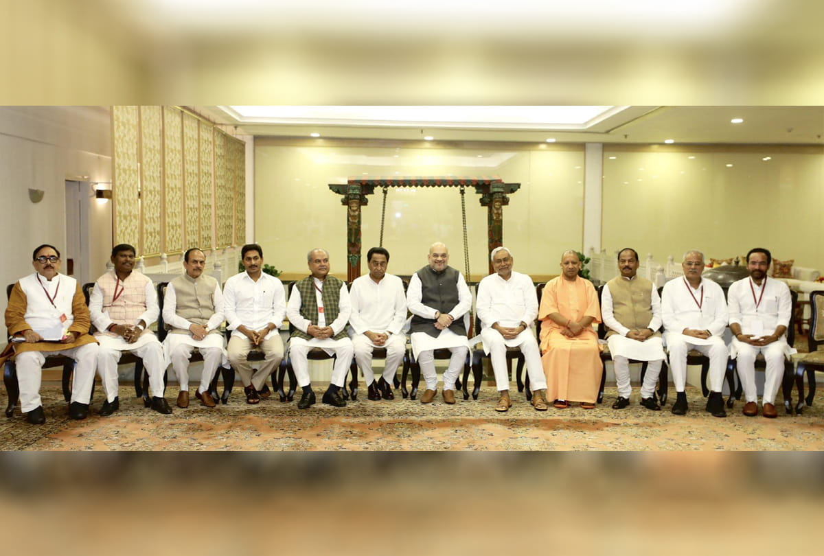 Nitish kumar says Combating naxal menace a joint responsibility of centre and states