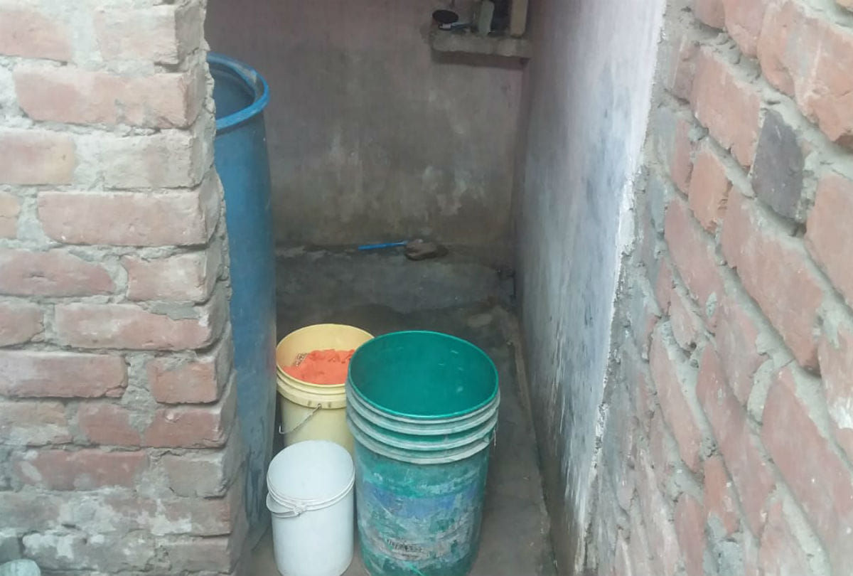 eight month old baby drowned in water bucket in firozabad