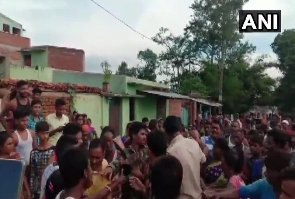 mob beaten father As a child thief in ballia