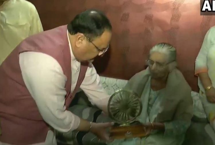 BJP Working President Jagat Prakash Nadda meets the family of Major Amit Ahuja at Ambala