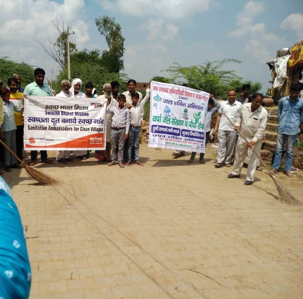 Rally for save water movement