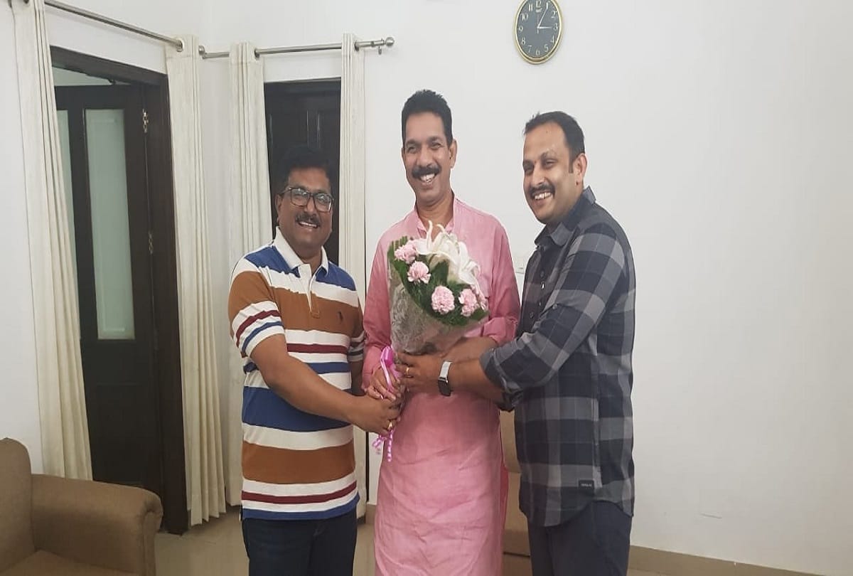 New Karnataka BJP chief takes charge and Yeddyurappa sets target of 150 seats