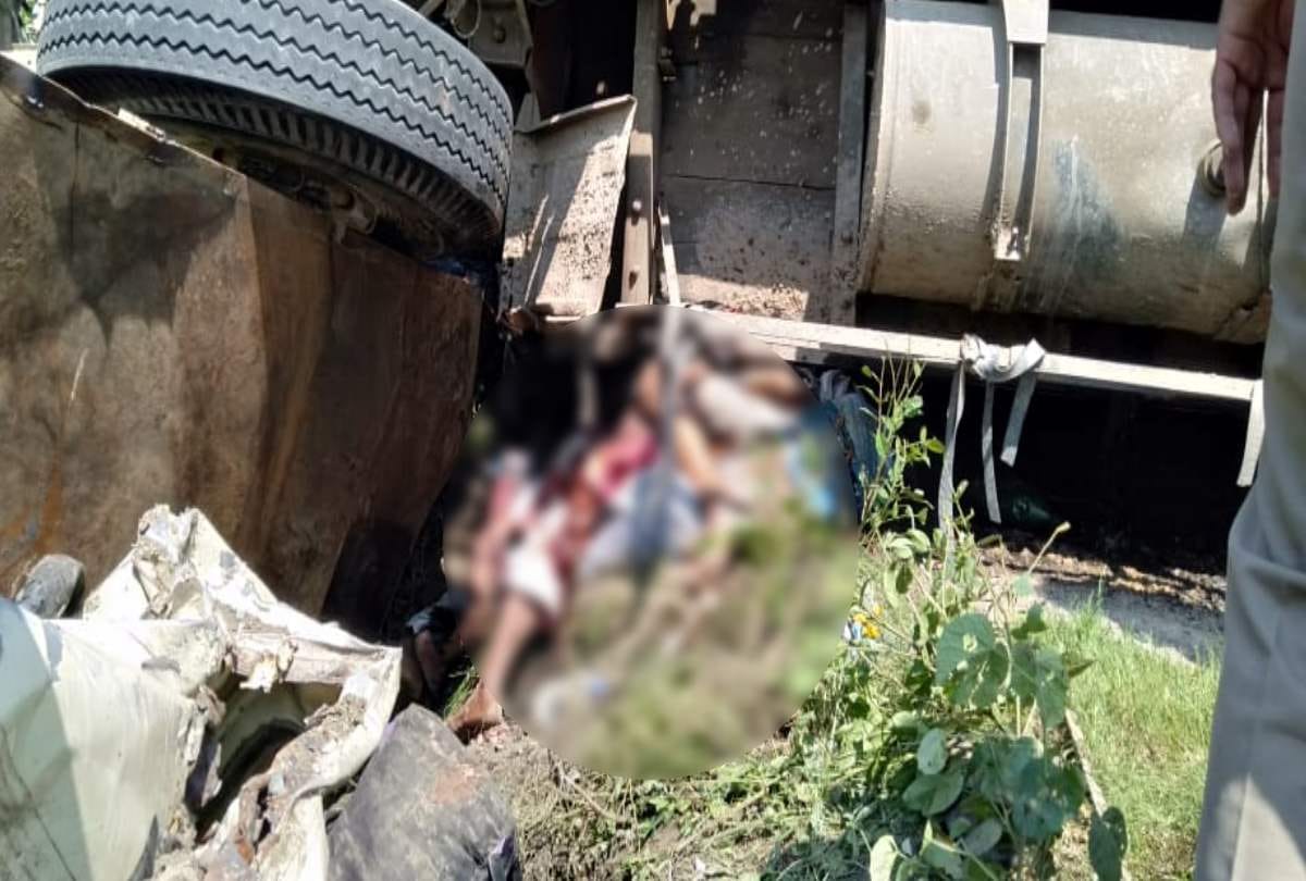 uttar pradesh news 17 died in road accident at shahjahanpur