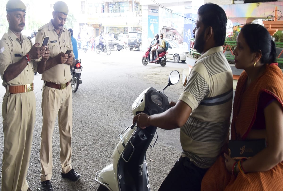 campaign against road safety rules in lucknow