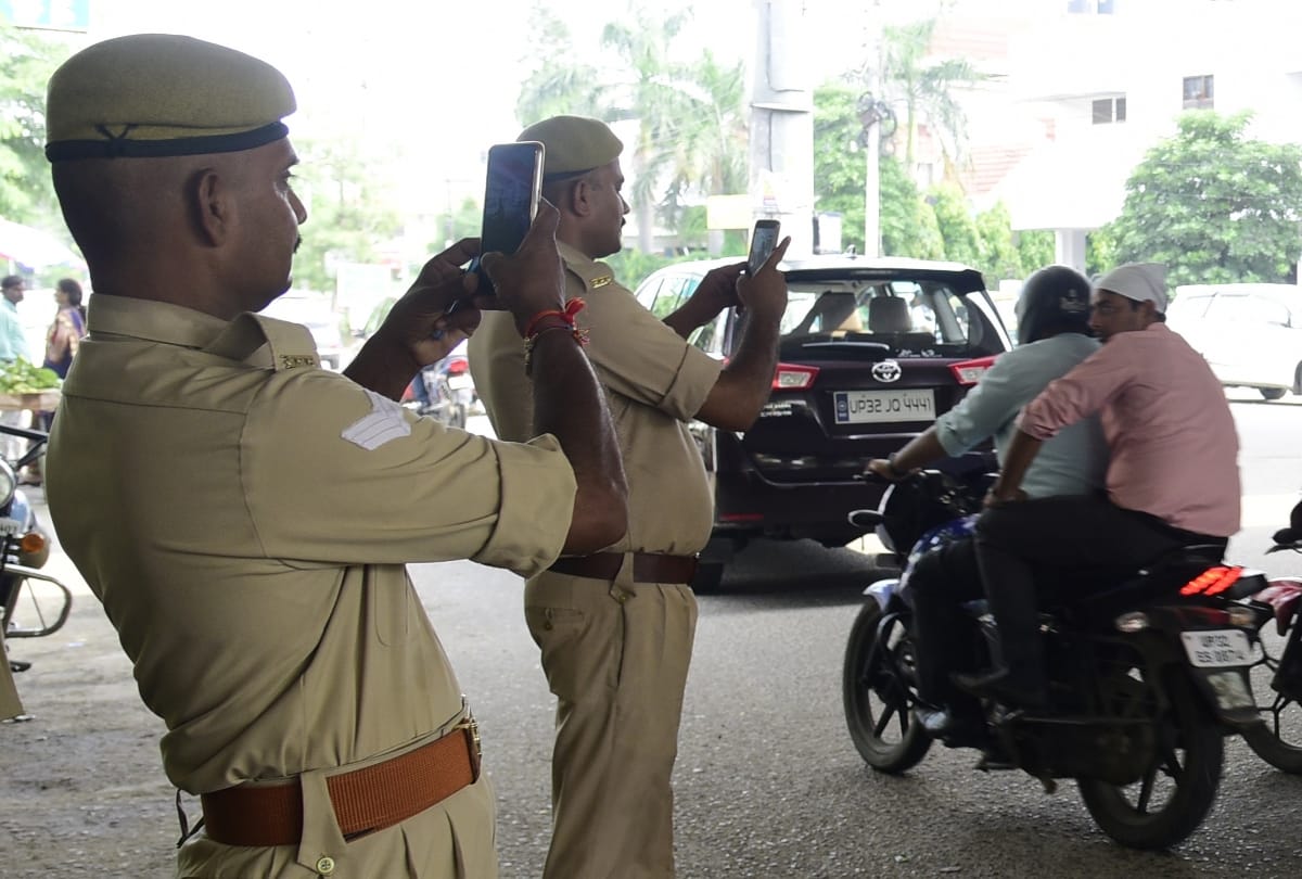 campaign against road safety rules in lucknow