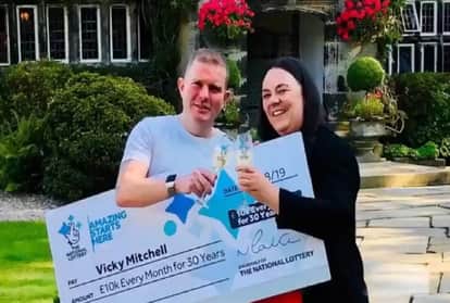 विकी मिशेल अपनी पति के साथ