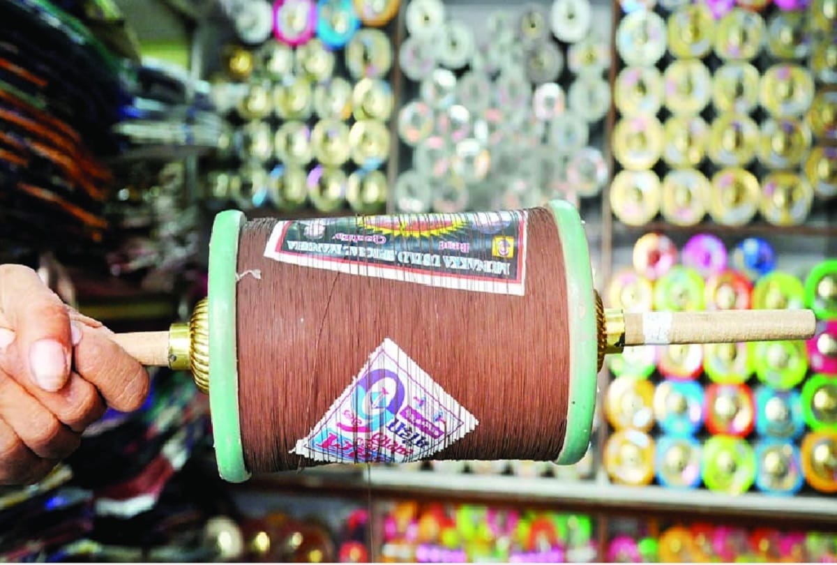 Manjha of death is being sold in Delhi illigally