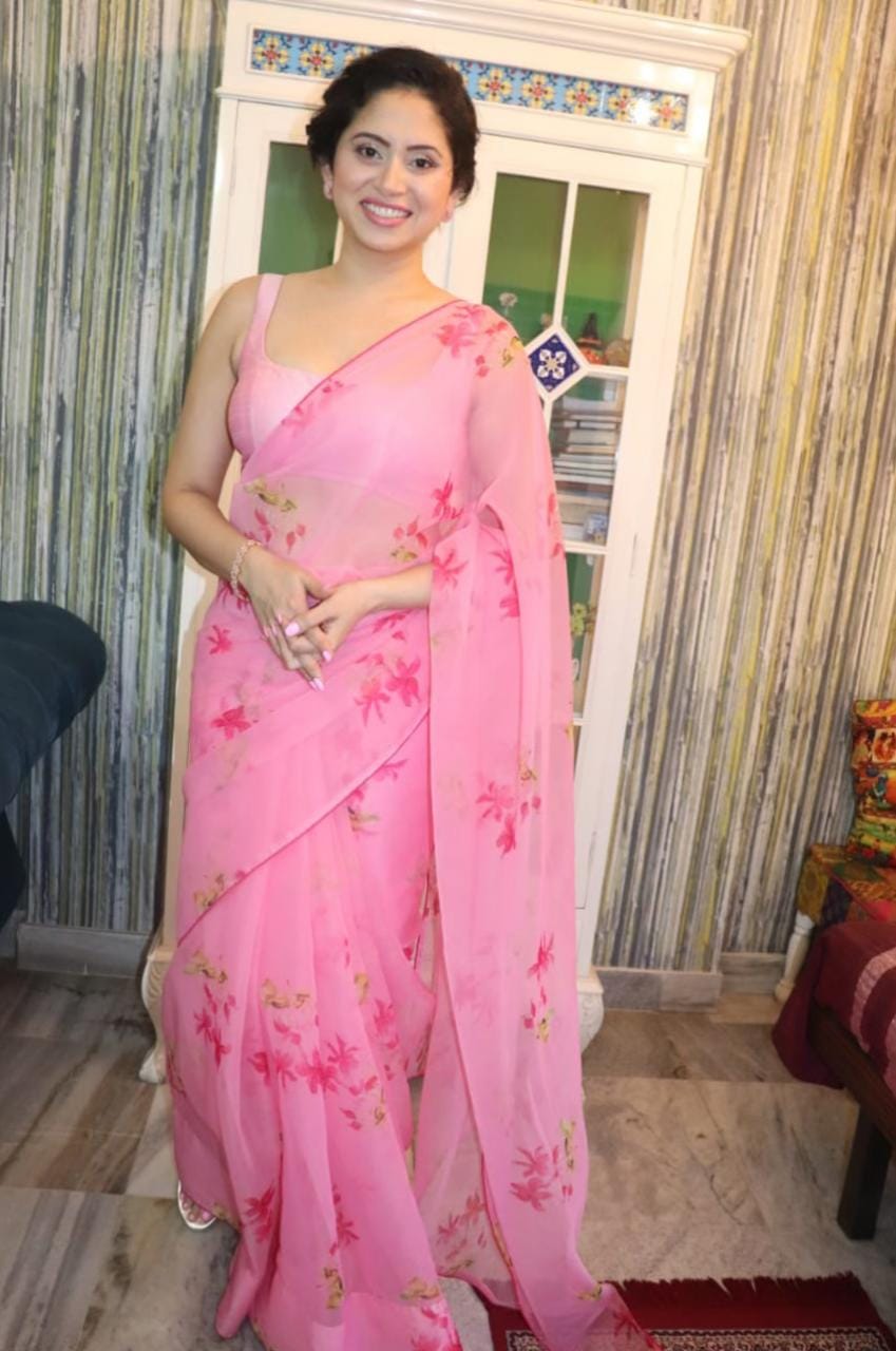 jhansis girl doing well in bollywood.