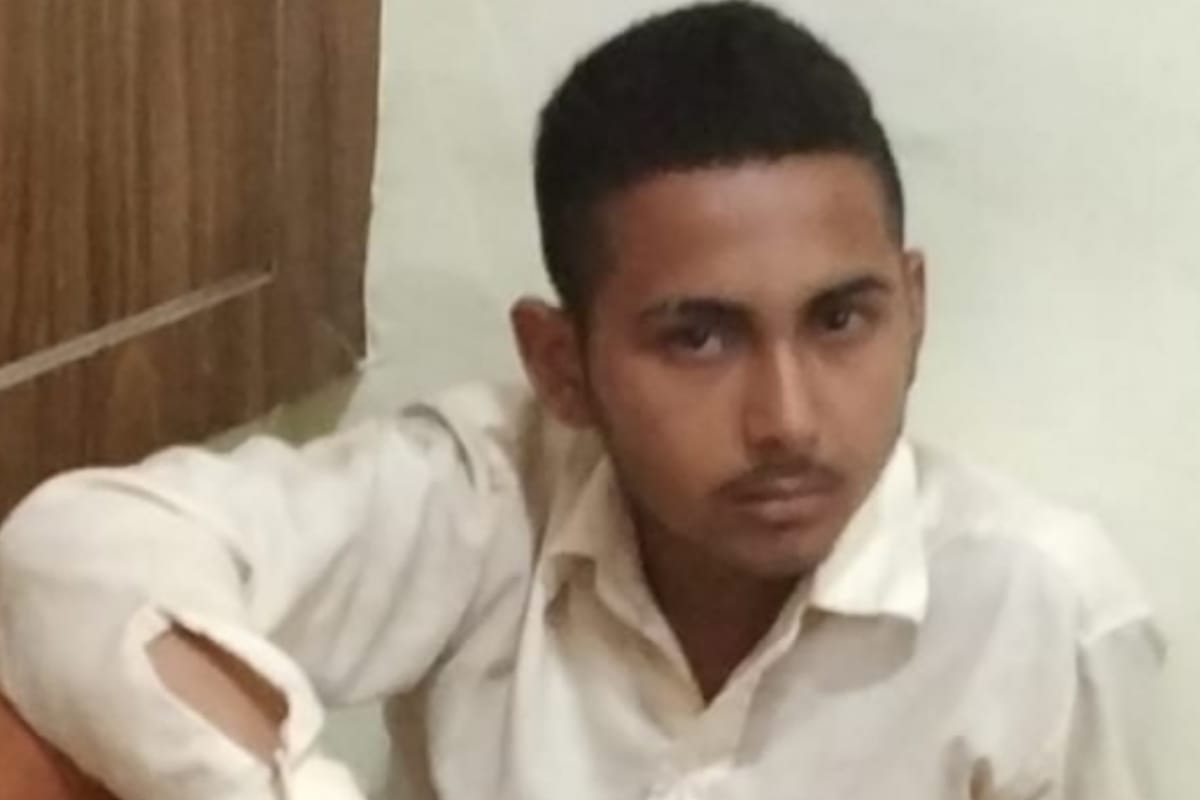 student surrender in police station after shot his friend in Baghpat