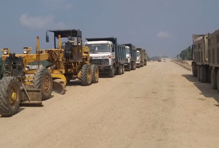 Truck Drivers Stop The Construction Work Of Kartarpur Corridor, Know Why
