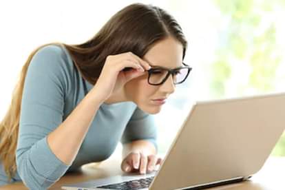 vitamin a deficiency symptoms in hindi, blurry vision and skin rash due to lack of vitamin a