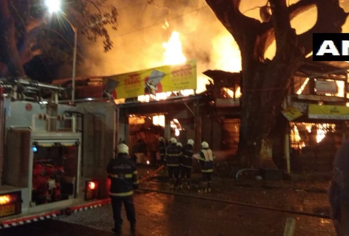 Fire broken out in a timberyard at Mustafa Bazaar in Byculla, Mumbai