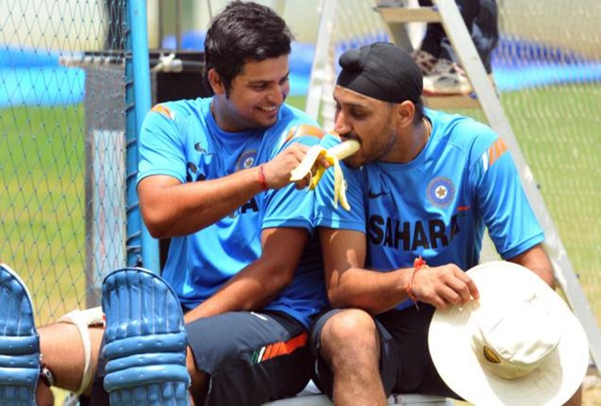 How cricketers maintain there fitness and diet during lunch tea breaks in a test match