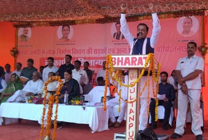minister smriti irani reach amethi, inaugurated nand house