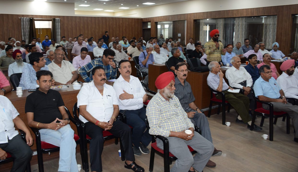 Hands found against plastic, traders came with corporation