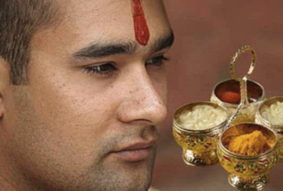 tilak importance on forehead according to days