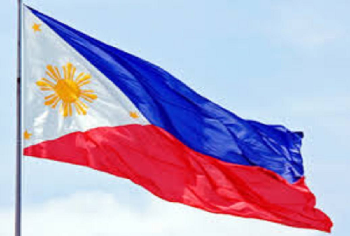 Philippines fire caught in ferry boat two people died, 100 rescued