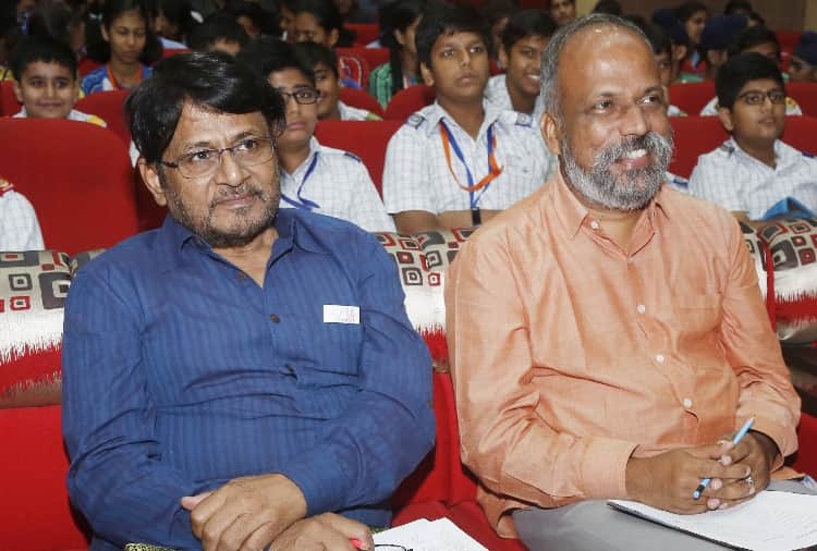Bollywood Actor Mungerilal Raghubir Yadav Interview