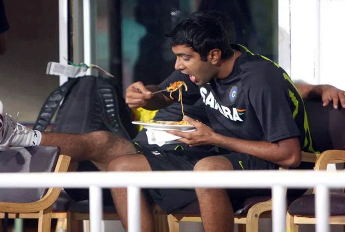 How cricketers maintain there fitness and diet during lunch tea breaks in a test match