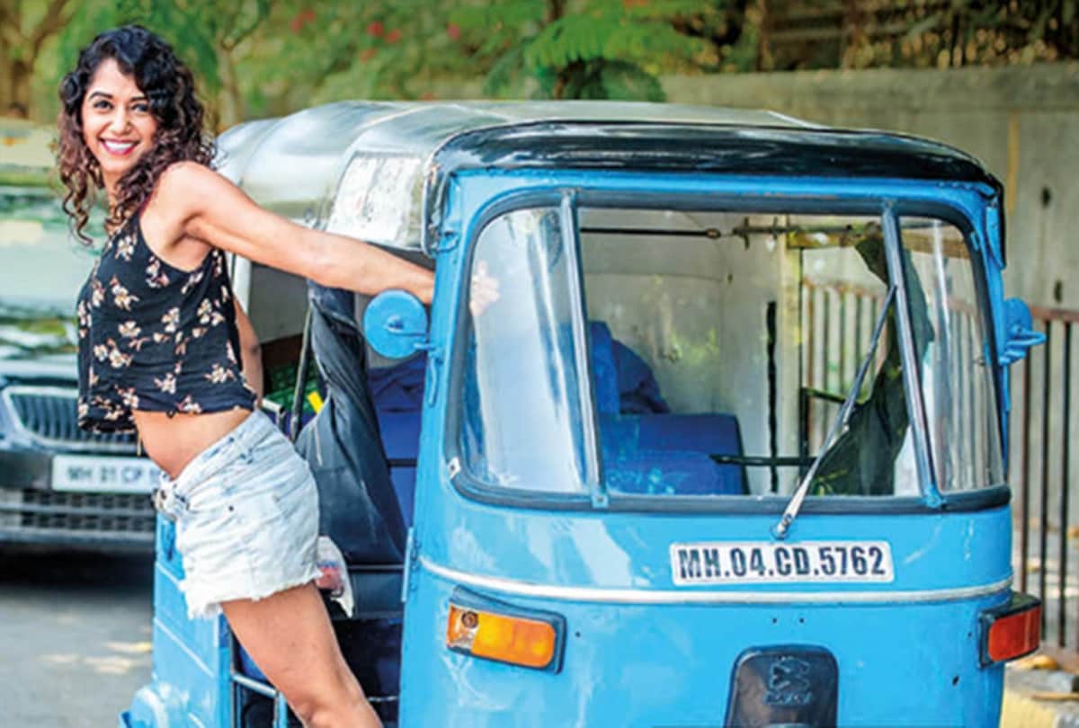 TV actress Yashashri Masurkar ditched car for an autorickshaw