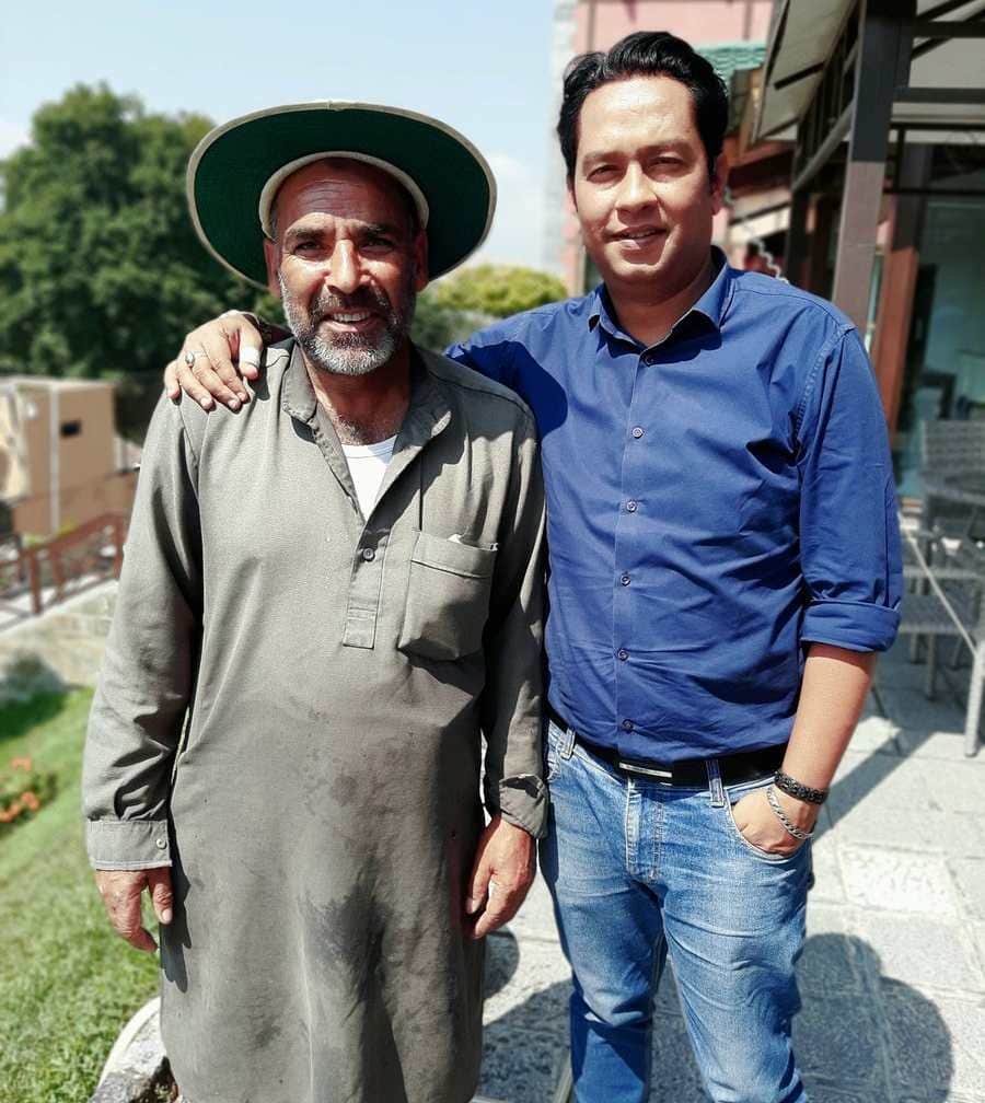 akshay kumar look alike majid mir photo viral, mission mangal film