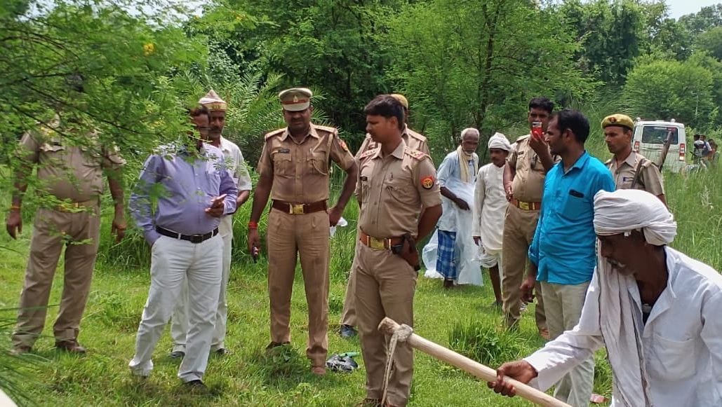 The dead body of the married woman was dug out