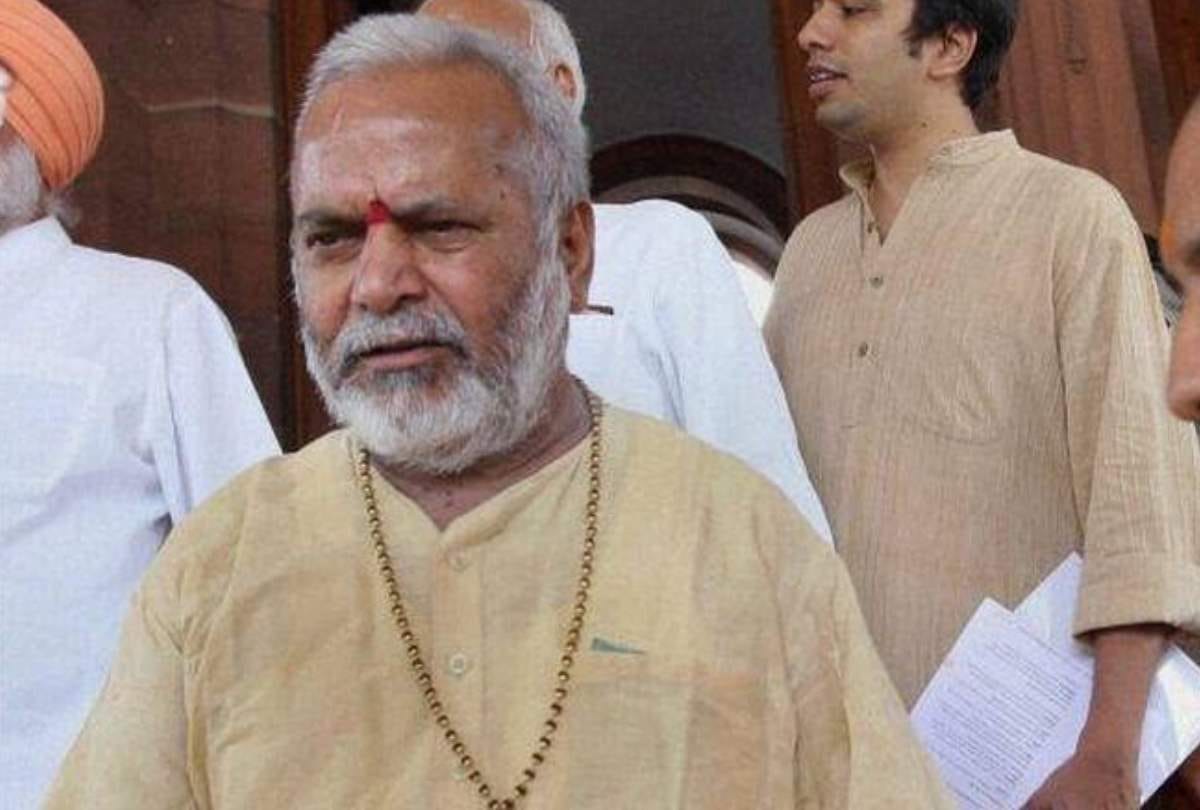 Entire college aware of swami chinmayananda and student close relationship