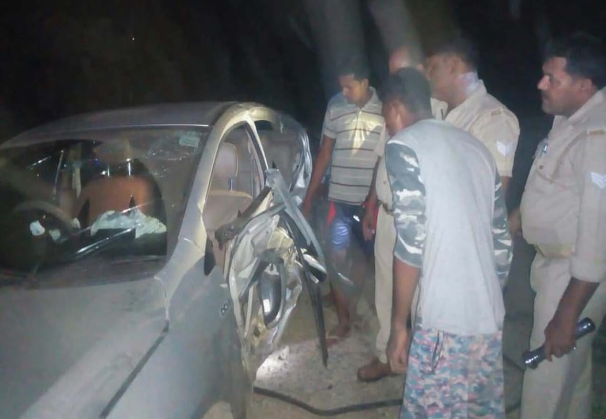 road accident in maharajpur, one died and three injured