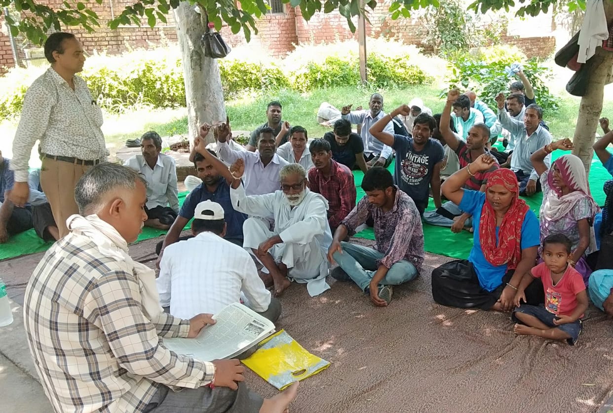 protest againset governmetn held in nagrik hospital whole day