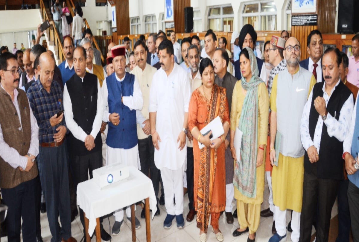 PM Modi showed live speech in schools on Fit India in himachal