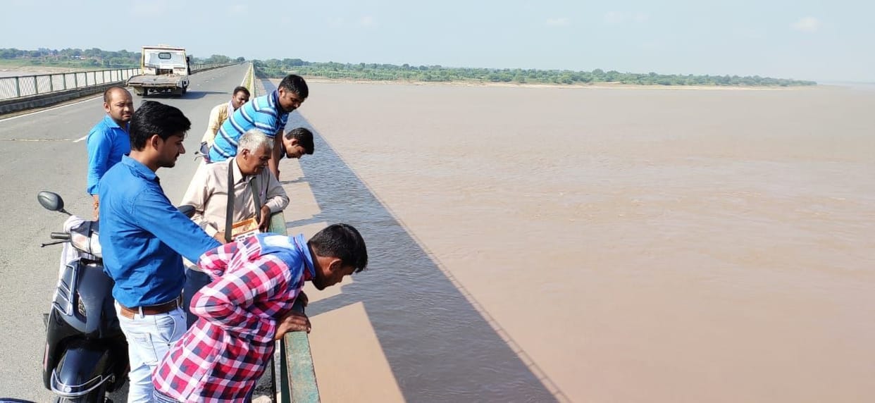 Yamuna river water level continues to rise,
