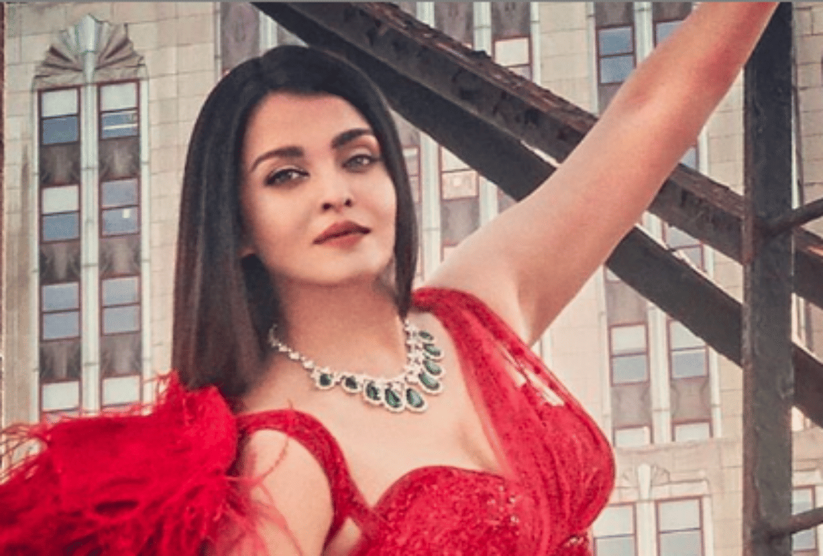 aishwarya rai sara ali khan to nia sharma faced trolling for offbeat lipstick shades