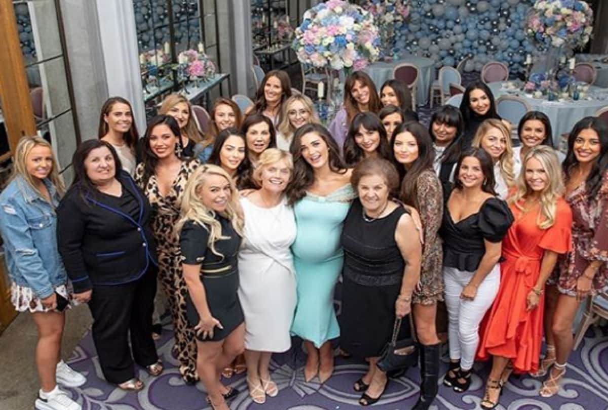Akshay Kumar actress Amy Jackson Baby Shower pictures viral on social media