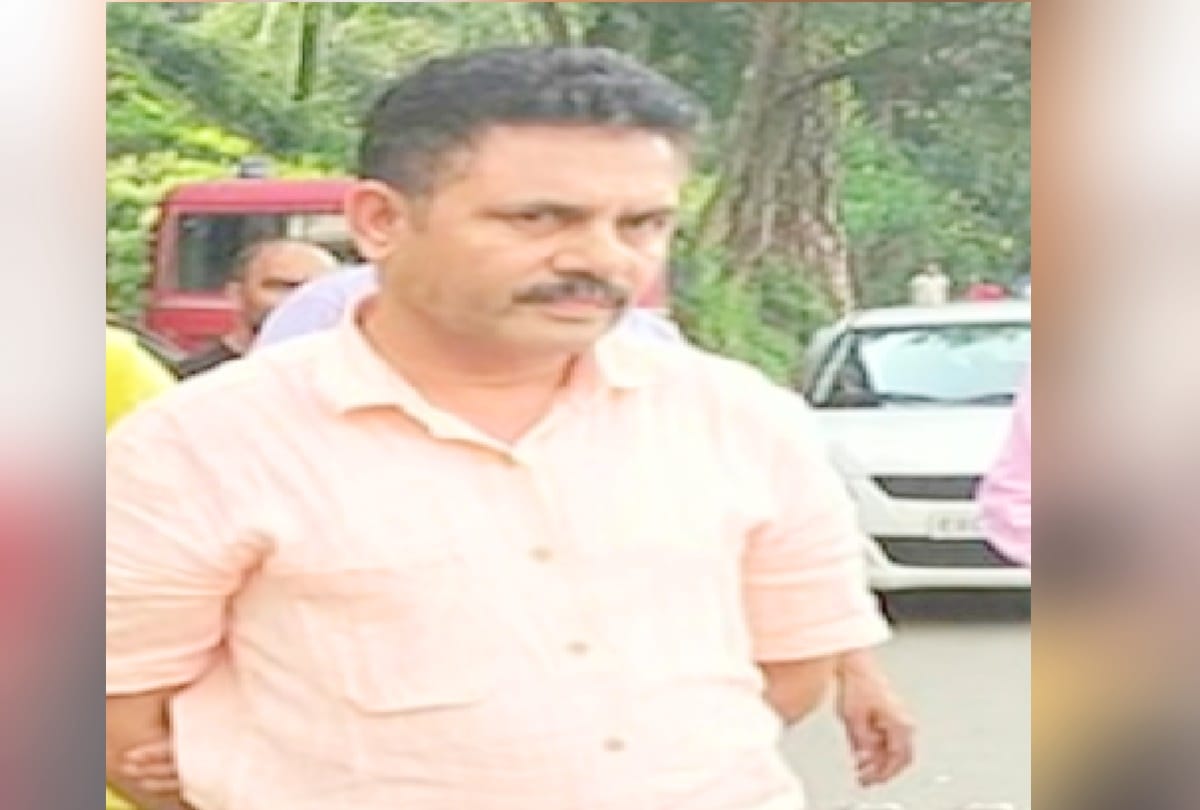 Bribery case: Documents of disproportionate assets found in JE and ME house