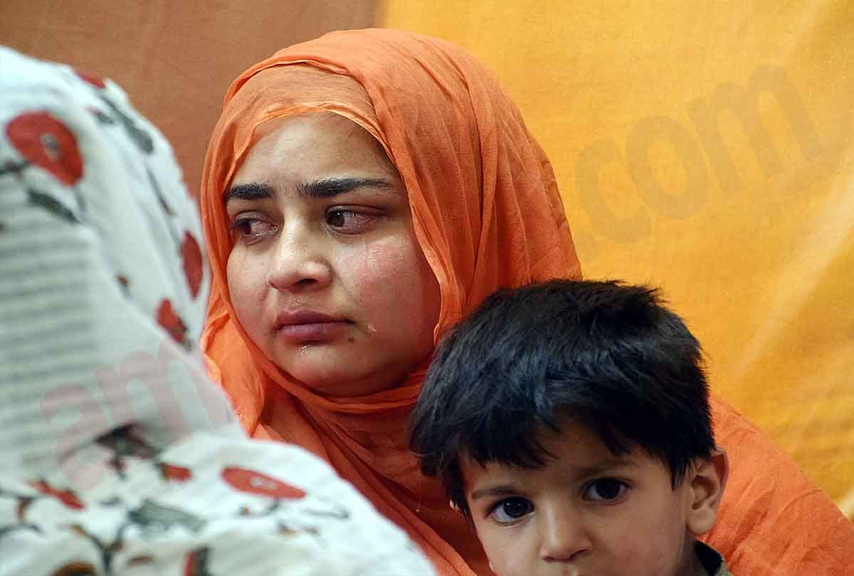 Terrorists fired at civilian in PARIMPORA of SRINAGAR, jammu kashmir news