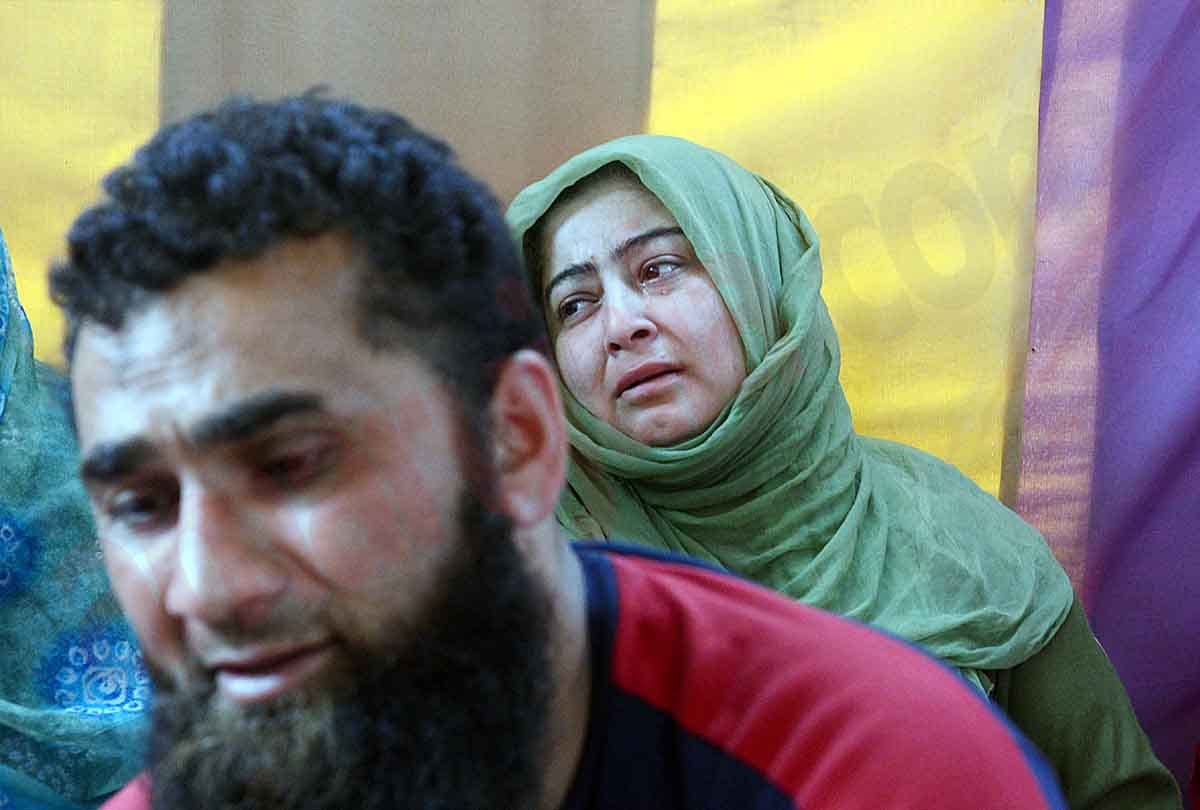 Terrorists fired at civilian in PARIMPORA of SRINAGAR, jammu kashmir news