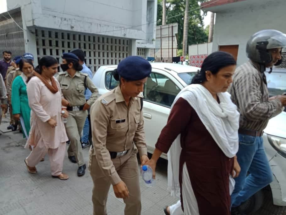 Nari niketan samvasini sexual assault Guilty Crying in court dehradun