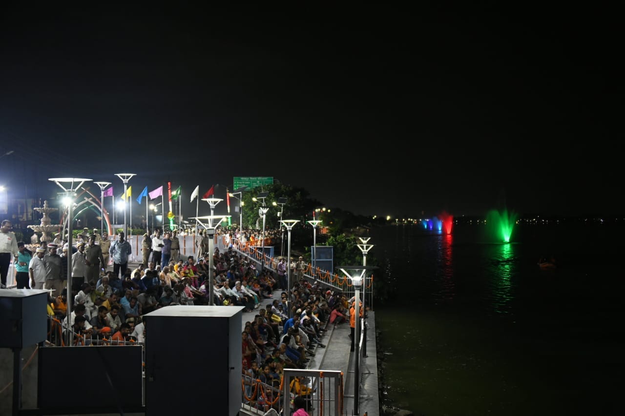 Chief Minister Yogi Adityanath inaugurated Light and Sound show of Ramgarh Tal
