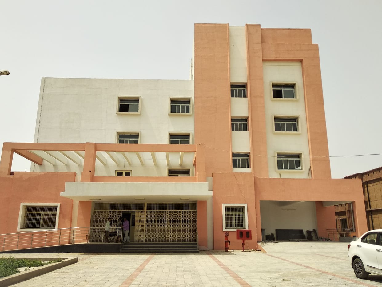 the hospital did not start a electricity bill of 33 lakhs arrived.
