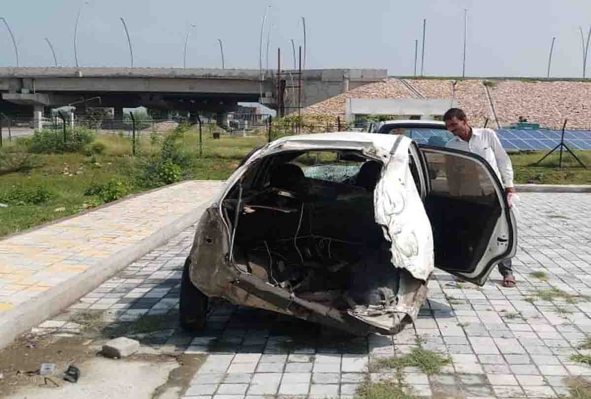 car accident on agra lucknow expressway three injured