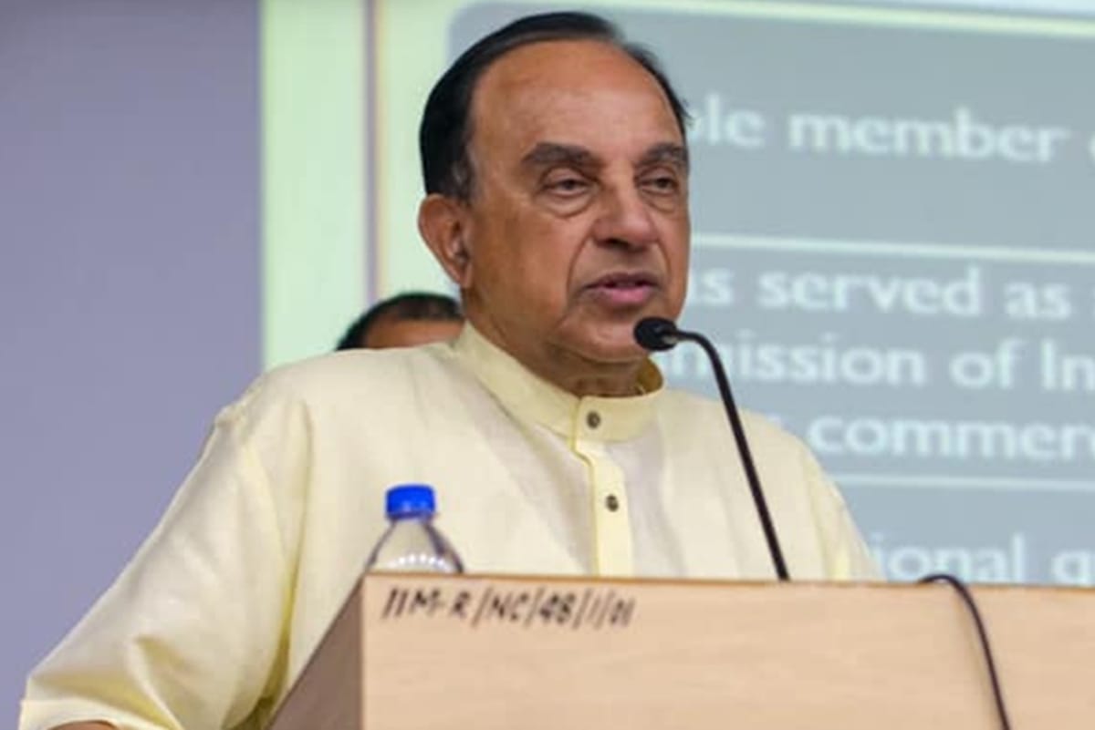 Subramanian Swamy on NEET and JEE exams said students are like Druapadi and chief ministers may become krishna