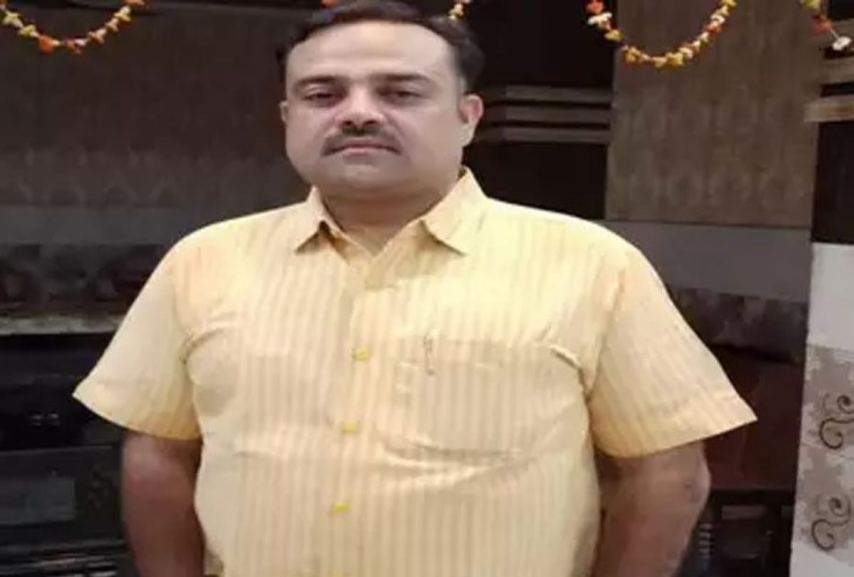 Sunil from UP spends full salary to make toilets for the children