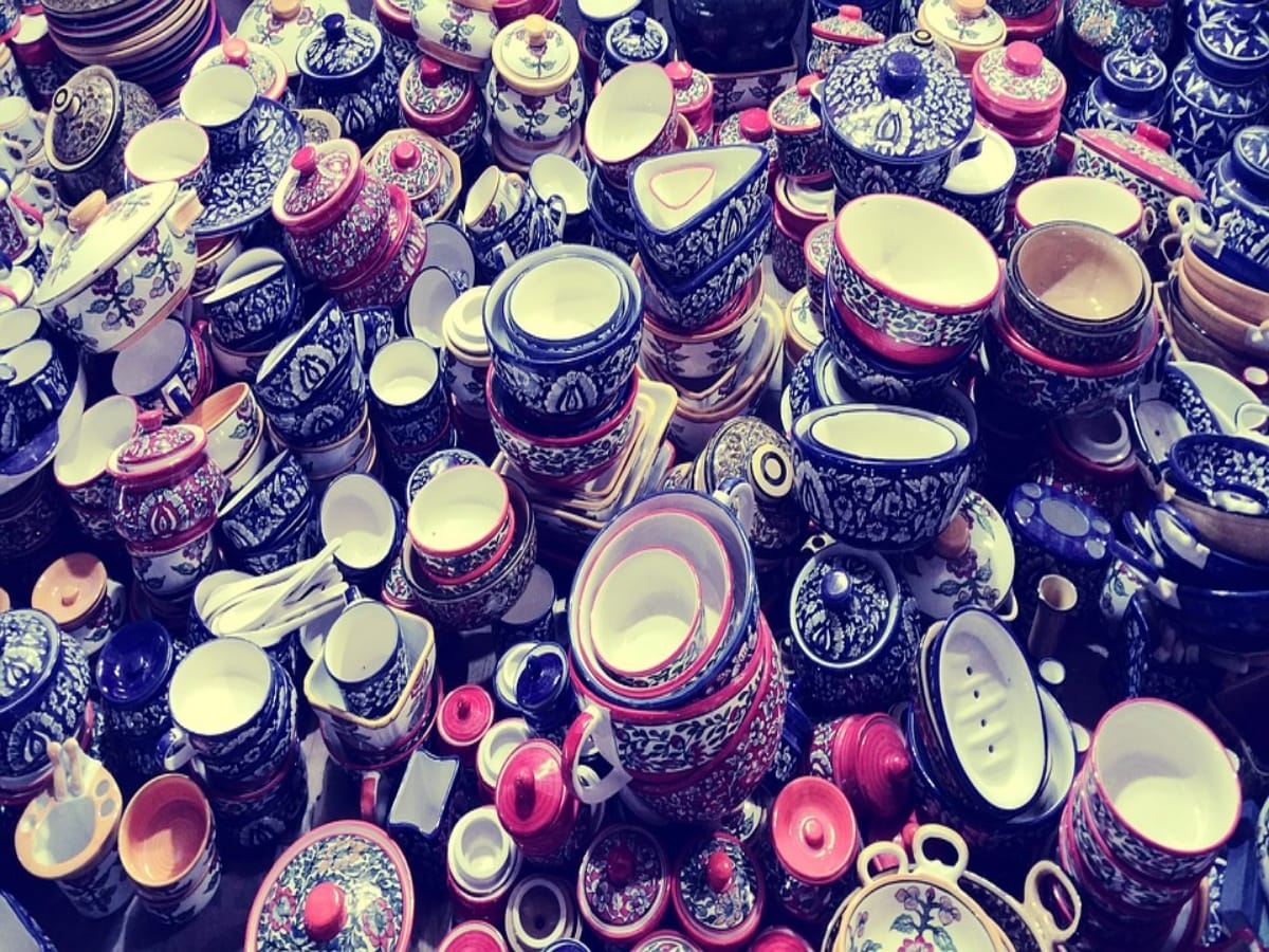hauz rani market, an unexplored place of pottery market in new delhi