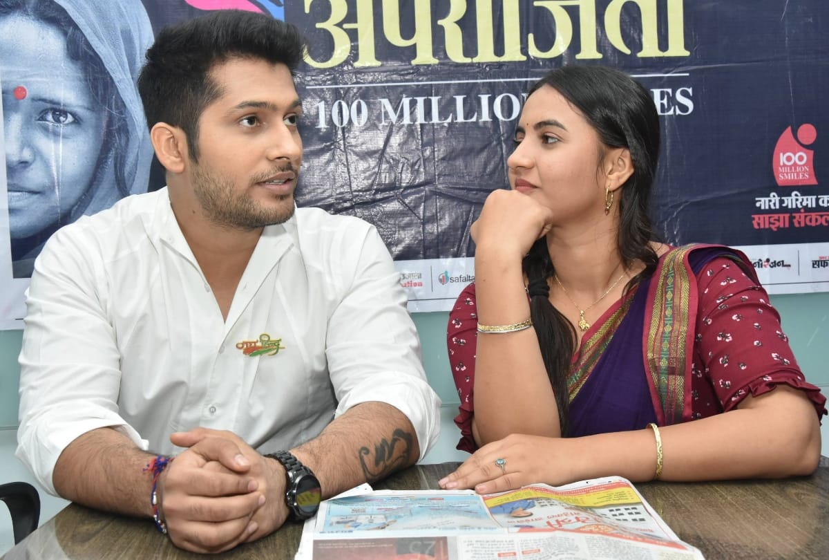 actor namish taneja and actress meera deosthale reached lucknow for promotion of TV show vidya