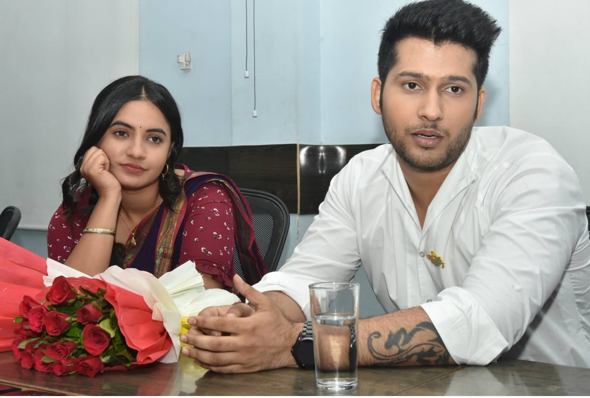 actor namish taneja and actress meera deosthale reached lucknow for promotion of TV show vidya